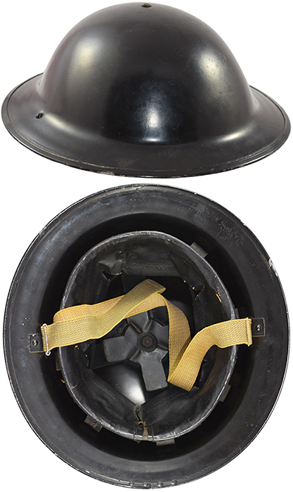 Casque Mark II pour la défense civile.