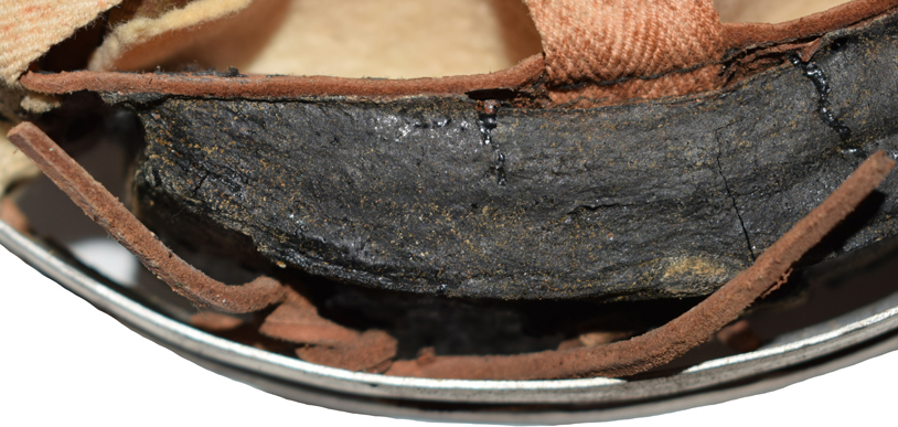 Nœud lacet en cuir. Nœud lacet en cuir.