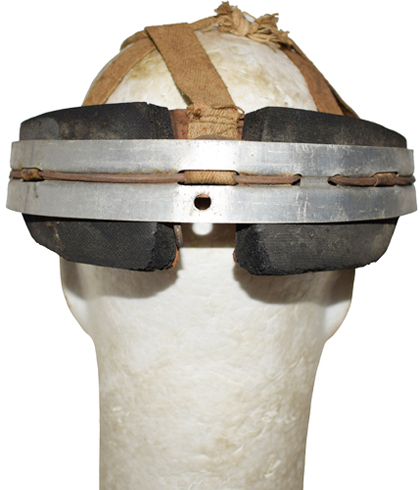 Coiffe, vue arri&egrave;re.