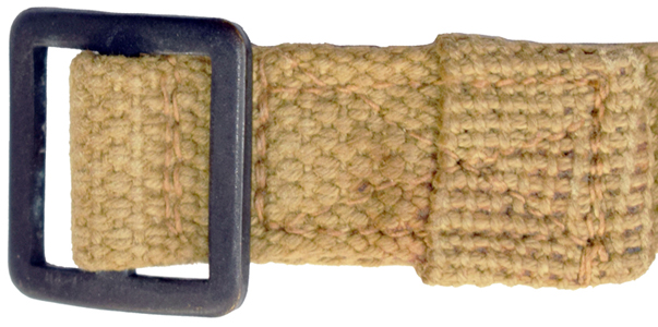 Boucle de fermeture (anodis&eacute;e en noir).