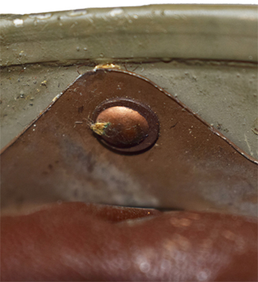 Rivet avant. Rivet avant.