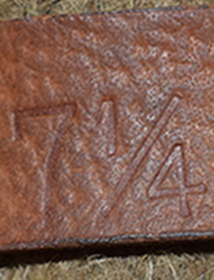 Taille estampée. Taille estampée.