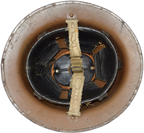 Coque Mark I avec jonc, vue intérieure. Coque Mark I avec jonc, vue intérieure.