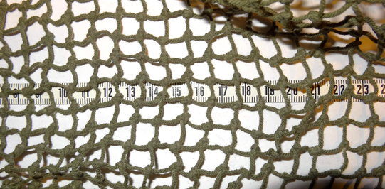 Détail des mailles de 10 mm. Détail des mailles de 10 mm.