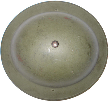 Gris vert, casque reconditionné 1954. Gris vert, casque reconditionné 1954.