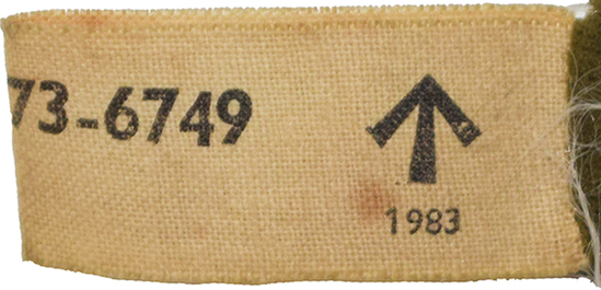 Étiquette du fabricant R.M. Ltd produit en 1983. Étiquette du fabricant R.M. Ltd produit en 1983.