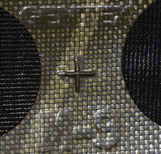 Marquage moul&eacute; en fond de bombe.