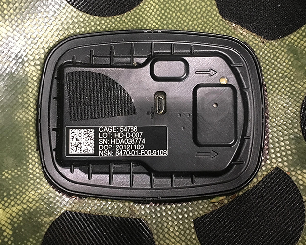 Capteur TBI coll&eacute; au fond de la bombe, avec fiche micro USB.