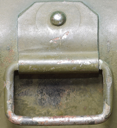 Fourreau de jugulaire.
