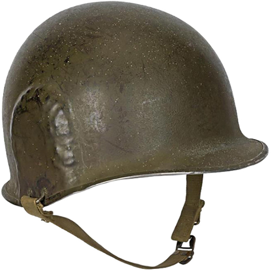 Casque US M-1 modifié.