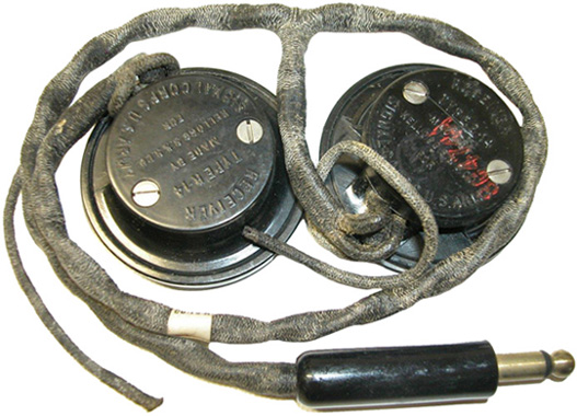 Casque radio SH-18 - recto. Casque radio SH-18 - recto.