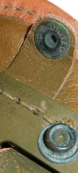 Bouton pression. Bouton pression.