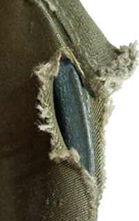 Plaque d'acier entoilée. Plaque d'acier entoilée.