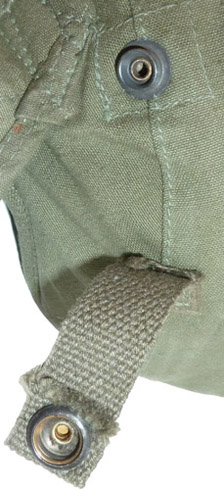 Sangle de maintien ouverte. Sangle de maintien ouverte.