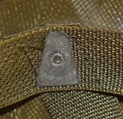 Point de fixation latéral arrière. Point de fixation latéral arrière.