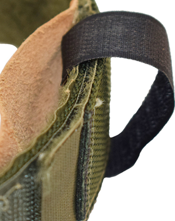 Bande velcro de fixation. Bande velcro de fixation.