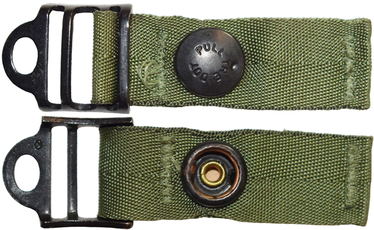 Bouton femelle de fermeture et boucle de réglage. Bouton femelle de fermeture et boucle de réglage.