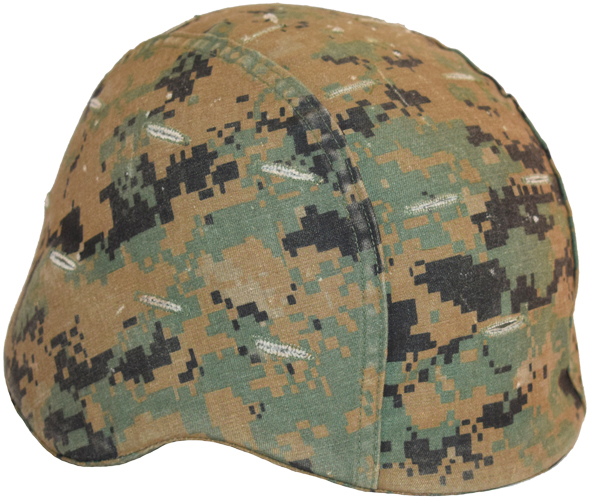 Couvre-casque en place. Couvre-casque en place.