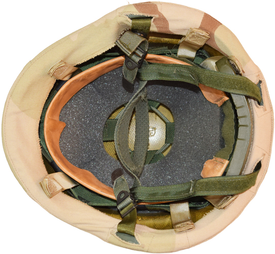 Montage du couvre-casque. Montage du couvre-casque.