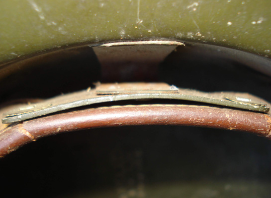 Détail montage sur support de coiffe. Détail montage sur support de coiffe.