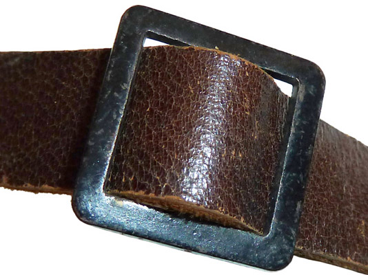 Boucle coulissante de réglage. Boucle coulissante de réglage.