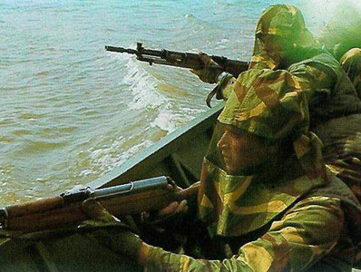 Exemple d'utilisation de la tenue MOL. Exemple d'utilisation de la tenue MOL.