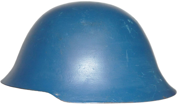 Modèle 59 peint en bleu foncé satiné pour les forces de police. Modèle 59 peint en bleu foncé satiné pour les forces de police.