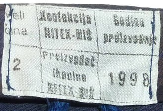 Etiquette du fabricant. Etiquette du fabricant.