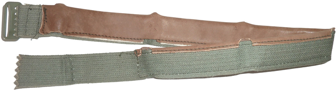 Bandeau de tête, détails des bandes de feutre de rembourrage. Bandeau de tête, détails des bandes de feutre de rembourrage.