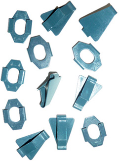 Pièces de maintien du cerclage.