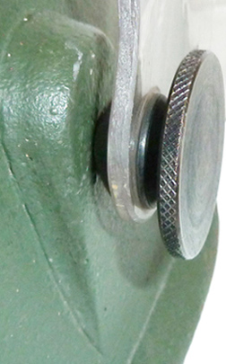 Détail fixation. Détail fixation.