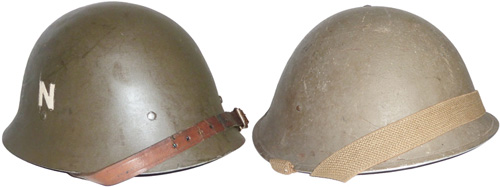 Casque anglais Mark III et casque modèle 26 de la police norvégienne en Suède